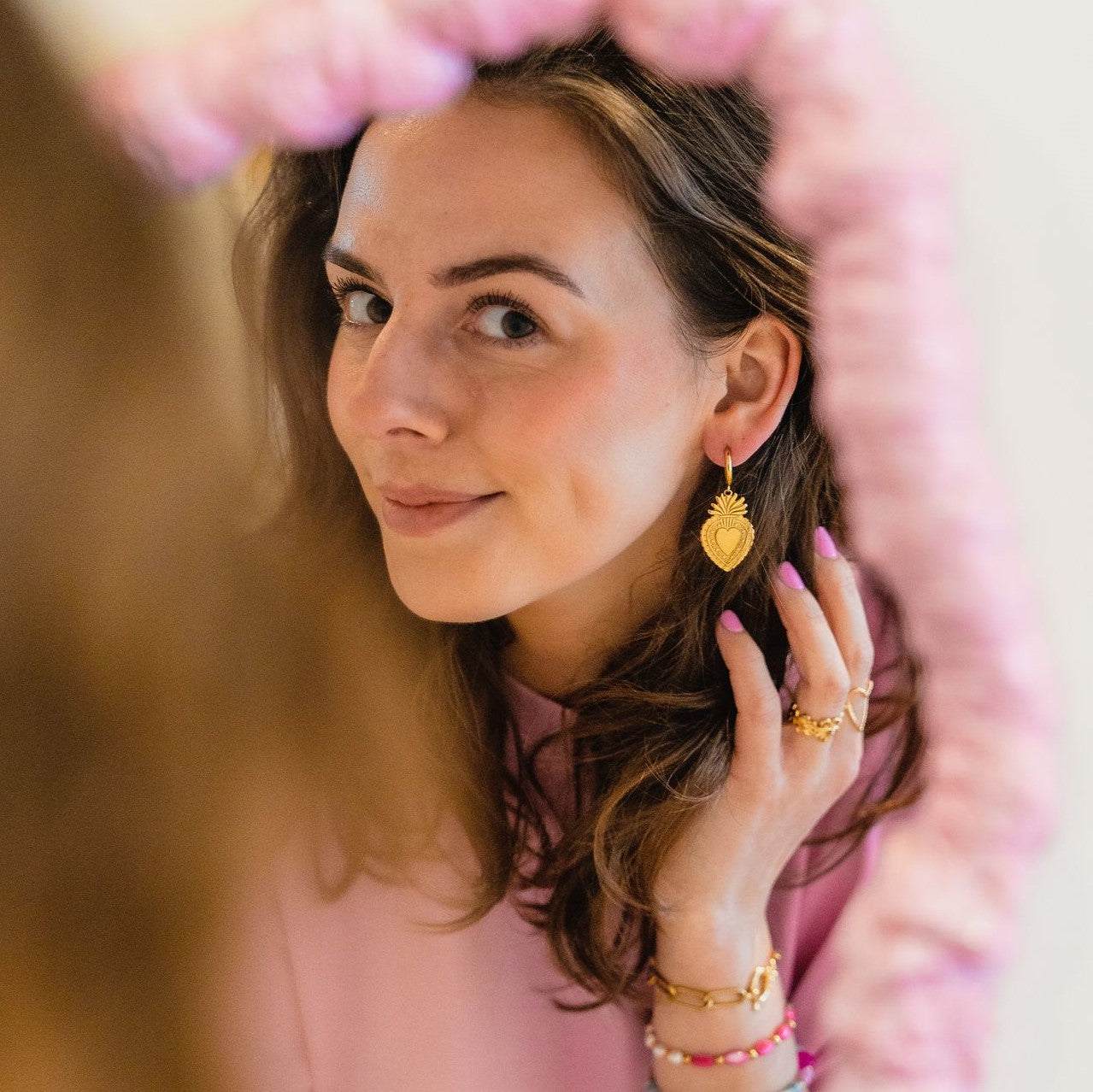 Holy heart oorbellen goud