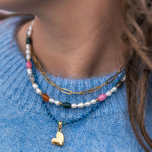 Rosie pearl necklace