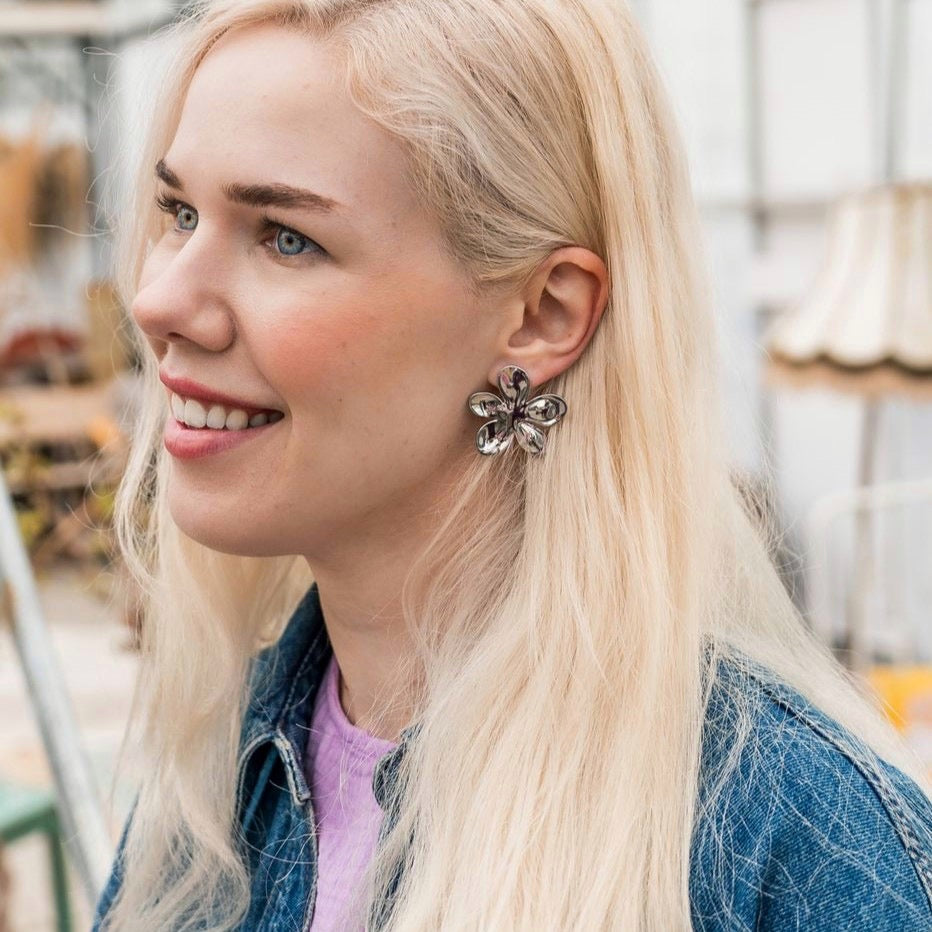 Lotus earrings silver