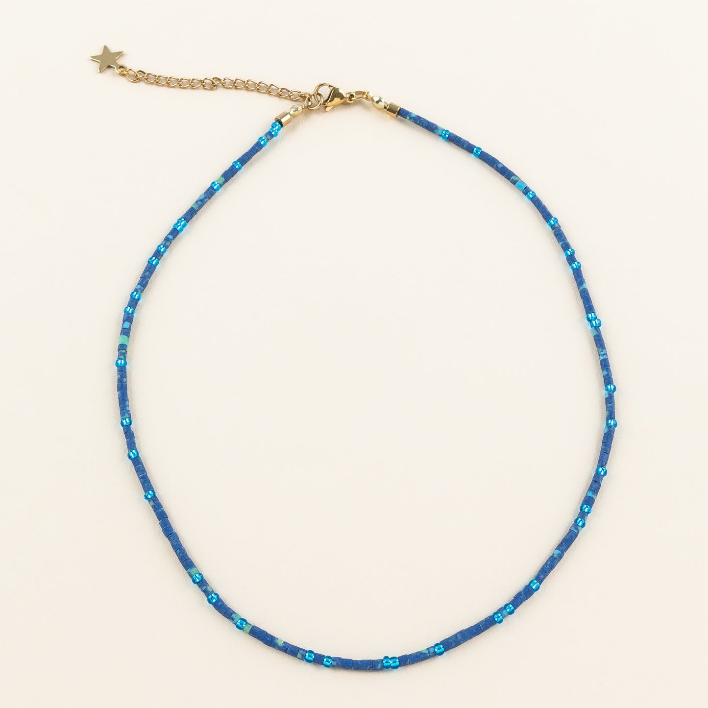 Howlite necklace blue